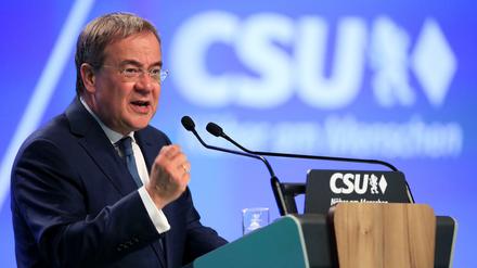 Unionskanzlerkandidat Armin Laschet (CDU) bei der CSU