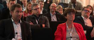 Lars Klingbeil (l) und Saskia Esken waren von Olaf Scholz überzeugt. 