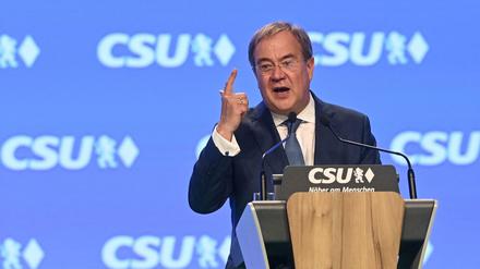 Unionskanzlerkandidat Armin Laschet (CDU) bei der CSU 