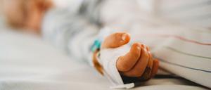 Zahl der Kinder mit Covid-19 in Kliniken steigt.