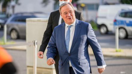 Unions-Kanzlerkandidat Armin Laschet sieht einen Hoffnungsschimmer in der niedersächsischen Provinz.