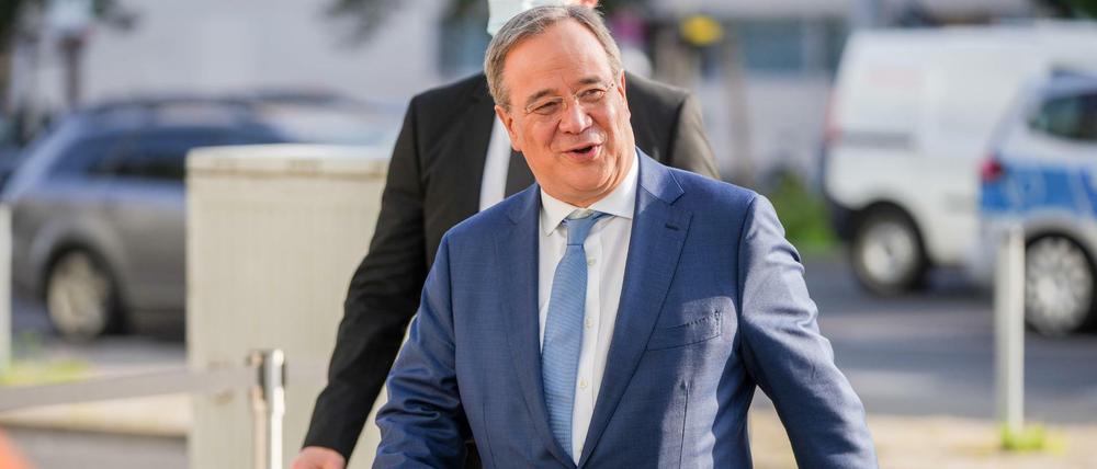 Unions-Kanzlerkandidat Armin Laschet sieht einen Hoffnungsschimmer in der niedersächsischen Provinz.