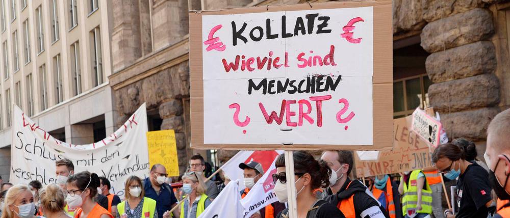 Am Donnerstag demonstrierten die Pflegekräfte auch vor der Senatsfinanzverwaltung.