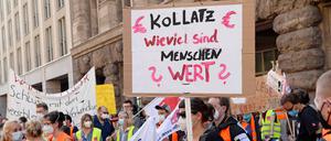 Am Donnerstag demonstrierten die Pflegekräfte auch vor der Senatsfinanzverwaltung.
