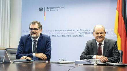 Staatssekretär Wolfgang Schmidt (l.) mit Bundesfinanzminister Olaf Scholz, beide SPD. 
