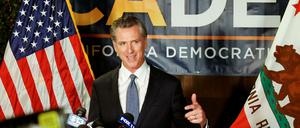 Der Demokarte Newsom darf seine Arbeit als Gouverneur des US-Bundesstaats Kaliforniens fortsetzen.