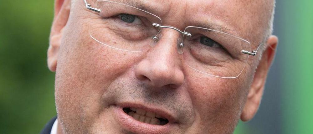 Für mehr Informationssicherheit. Der Chef des Bundesamtes für Sicherheit in der Informationstechnik, Arne Schönbohm, mahnt eine stärkere Wahrnehmung der Cybergefahren an.