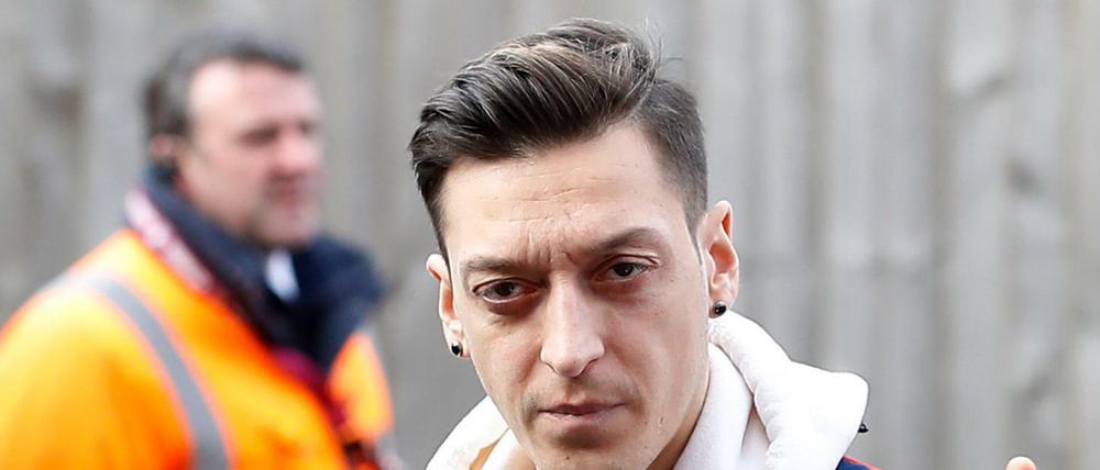 Hat bekannt gegeben, dass er "Team Todenhöfer" wählen werde: Mesut Özil.