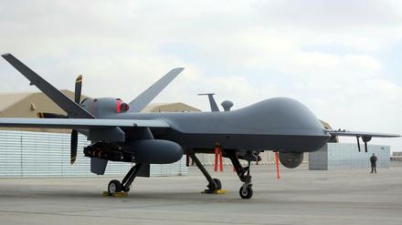Eine US-amerikanische Drohne steht während einer Flugschau auf dem Flugplatz von Kandahar in Afghanistan.