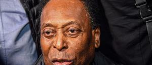 Brasiliens Fußball-Idol Pelé ist nach seiner Tumor-OP nach Angaben seiner Tochter weiter auf dem Weg der Besserung