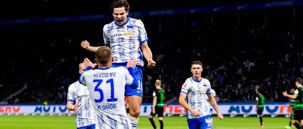 Der hochfliegende Holländer. Jurgen Ekkelenkamp trug entscheidend dazu bei, dass Hertha das Spiel gegen Greuther Fürth noch drehen konnte.