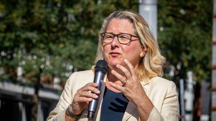 Svenja Schulze (SPD), Bundesministerin für Umwelt, Naturschutz und nukleare Sicherheit, bei einem Wahlkampfauftritt.