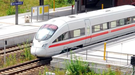 Am Bahnhof Berlin-Gesundbrunnen starten und enden viele ICEs. Deshalb baut die Bahn in der Nähe einen Wartungsstützpunkt.