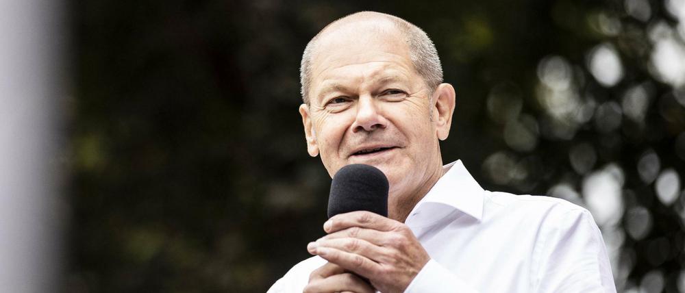 Olaf Scholz, Kanzlerkandidat der SPD, liegt bei der Forsa-Umfrage weiter vorne.