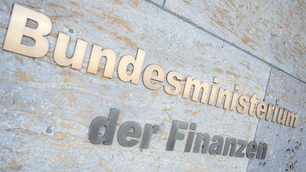 Leicht zu finden. Kürzlich war die Staatsanwaltschaft im Finanzministerium. 