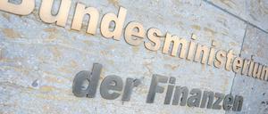 Leicht zu finden. Kürzlich war die Staatsanwaltschaft im Finanzministerium. 