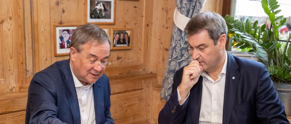 Markus Söder setzt neuerdings auf Harmonie. Dass der CSU-Chef mit dem Kampf um die Kanzlerkandidatur und nachträglichen Sticheleien seinen Teil zur Demontage von Armin Laschet beitrug, sieht er nicht so.