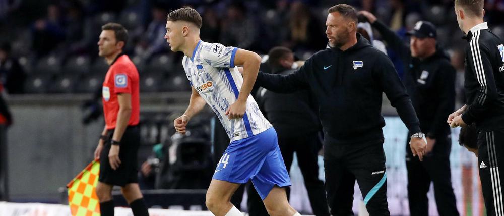 Los geht's. Linus Gechter ist in den vergangenen beiden Spielen zweimal eingewechselt worden. Am Samstag bei Rasenballsport Leipzig wird der 17-Jährige erstmals in der Startelf stehen.