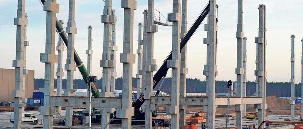 Die endgültige Genehmigung für die Tesla-Autofabrik in Grünheide steht kurz bevor. 