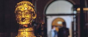 Der sogenannte Barbarossakopf, entstanden um 1160, ist ein Höhepunkt der Magdeburger Ausstellung „Mit Bibel und Spaten“.