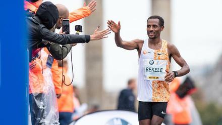 Vor zwei Jahren verpasste Bekele den Weltrekord in Berlin nur um zwei Sekunden.