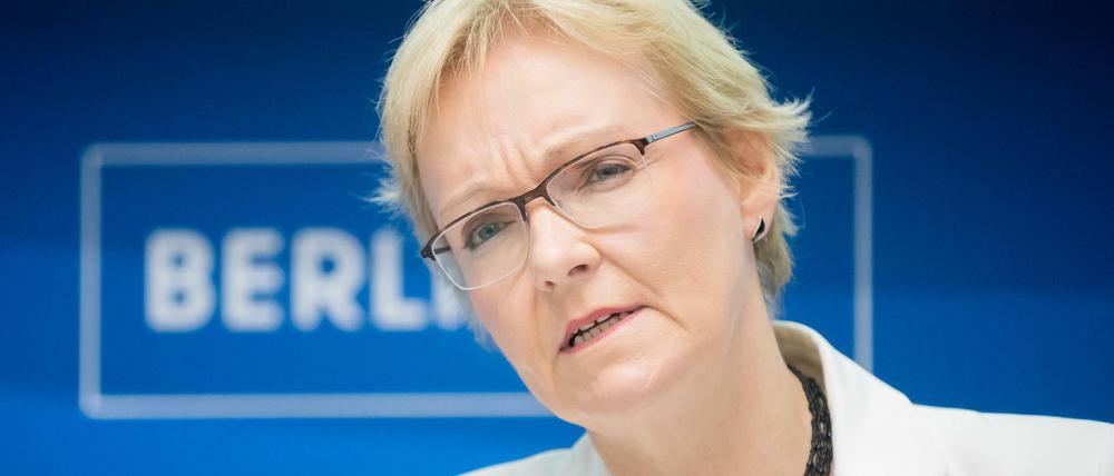 Berlins Landeswahlleiterin Petra Michaelis ist nach den massiven Problemen am Wahltag zurückgetreten.