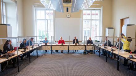 Die neue SPD-Fraktion trifft sich zu einer konstituierenden Sitzung der SPD-Fraktion im Abgeordnetenhaus.