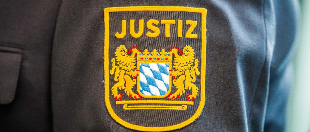 Über die Zulassung des Verfahrens wird das Amtsgericht Landshut bald entscheiden.