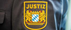 Über die Zulassung des Verfahrens wird das Amtsgericht Landshut bald entscheiden.