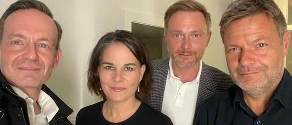 Die Parteispitzen von FDP und Grünen trafen sich in der Nacht zu Mittwoch.