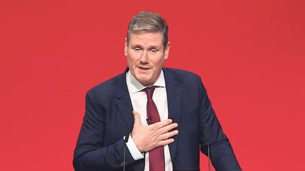 Premiere. Starmer konnte nach 18 Monaten im Amt erstmals vor Delegierten sprechen. Im vergangenen Jahr fand der Parteitag wegen Corona im Netz statt. 