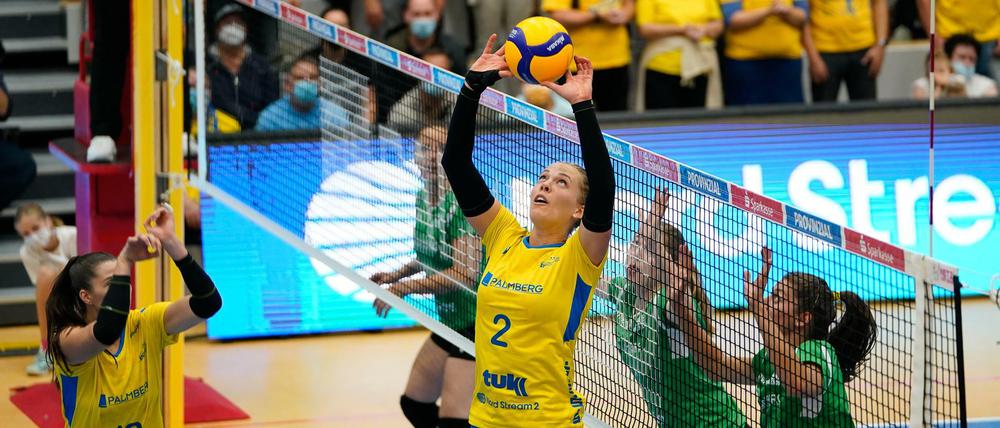 Femke Stoltenborg ist Zuspielerin und in dieser Saison auch Kapitänin.