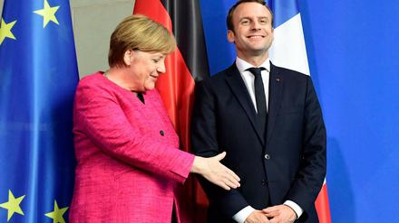 Bei der Frage der Aufnahme der Westbalkanstaaten in die EU sind sich Angela Merkel und Emmanuel Macron nicht einig.