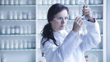 Welt ohne Maß? Biochemikerin im Einsatz.