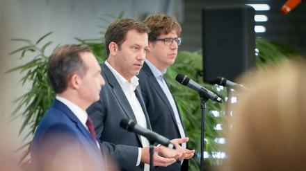 Volker Wissing, Lars Klingbeil und Michael Kellner (von links nach rechts).