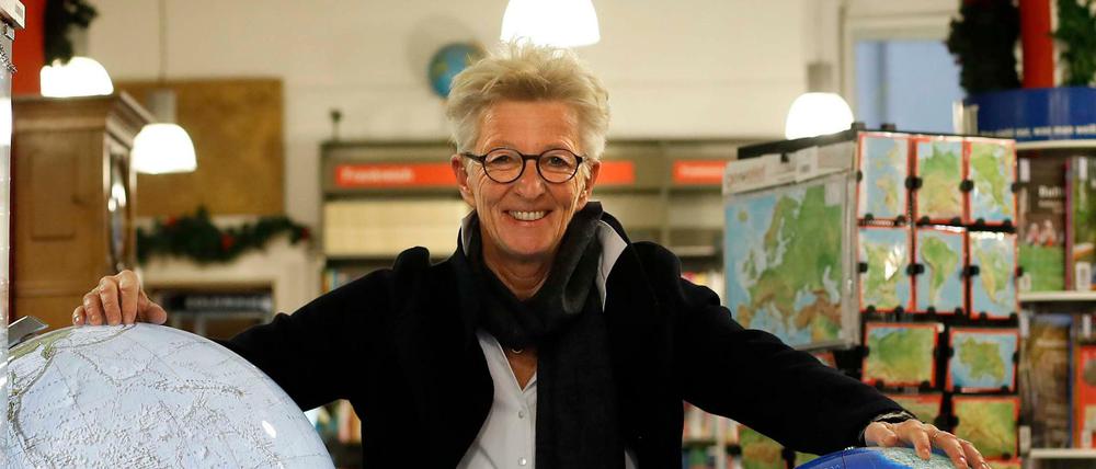 Zeit für Neues. Die Inhaberin der Reisebuchhandlung Schropp, Regine Kiepert.