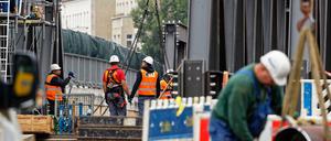 5,3 Prozent mehr Geld fordert die IG BAU für die Bauarbeiter. Und dazu eine Wegeentschädigung. 