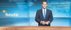 Neuer Arbeitsplatz in Mainz. Mitri Sirin steht schon mal Probe im Studio der „heute“-Nachrichten. 