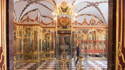 Das Juwelenzimmer im Historischen Grünen Gewölbe im Dresdner Schloss der Staatlichen Kunstsammlungen Dresden. 
