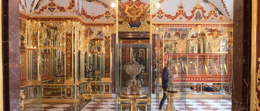 Das Juwelenzimmer im Historischen Grünen Gewölbe im Dresdner Schloss der Staatlichen Kunstsammlungen Dresden. 