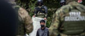 Flüchtlinge an der Grenze zwischen Polen und Belarus