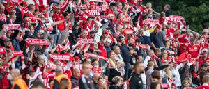 Wer darf rein? Beim 1. FC Union dürfen weiter auch negativ Getestete ins Stadion, das gefällt vielen Fans nicht.