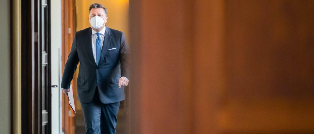 Weist bisher alle Schuld von sich: Innensenator Andreas Geisel (SPD).