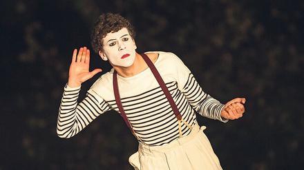 Konzentration. Der sonst so quirlige Jesse Eisenberg in der Rolle des Pantominen Marcel Marceau.