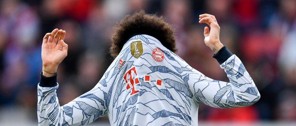 Auch mit Sichteinschränkung haben die Bayern keine Mühe in der Bundesliga.