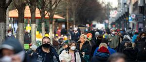 Gerade zur Weihnachtszeit setzen viele Menschen auf den Einzelhandel und die großen Einkaufsstraßen.