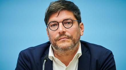 Berlins Justizsenator Dirk Behrendt (Grüne) fordert vom Bund ein härteres Vorgehen gegen Raser.