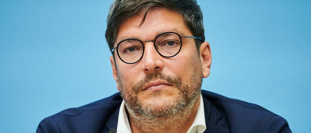 Berlins Justizsenator Dirk Behrendt (Grüne) fordert vom Bund ein härteres Vorgehen gegen Raser.