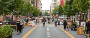 Der Verkehrsversuch "Flaniermeile Friedrichstraße" startete im August 2020.