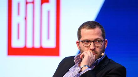 „Bild“-Chef Julian Reichelt steht durch einen Medienbericht erneut in der Kritik.